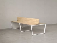 Бенч-система, 4 рабочих места, на U-образных опорах, 2 ЛДСП экранов 3200x1600x750 RM173-4-16x16 Вяз Швейцарский светлый/Белый