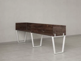 Бенч-система в 1 ряд, 2 рабочих места 5 ЛДСП экранов 2700x800x750 RM174-2-27x8 Дуб Апрельский шоколад/Белый