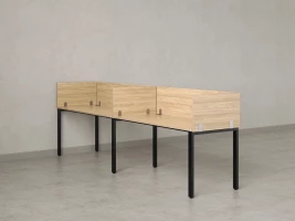 Бенч-система в 1 ряд, 2 рабочих места 5 ЛДСП экранов 3200x600x750 RM167-2-32x6 Вяз Швейцарский светлый/Черный