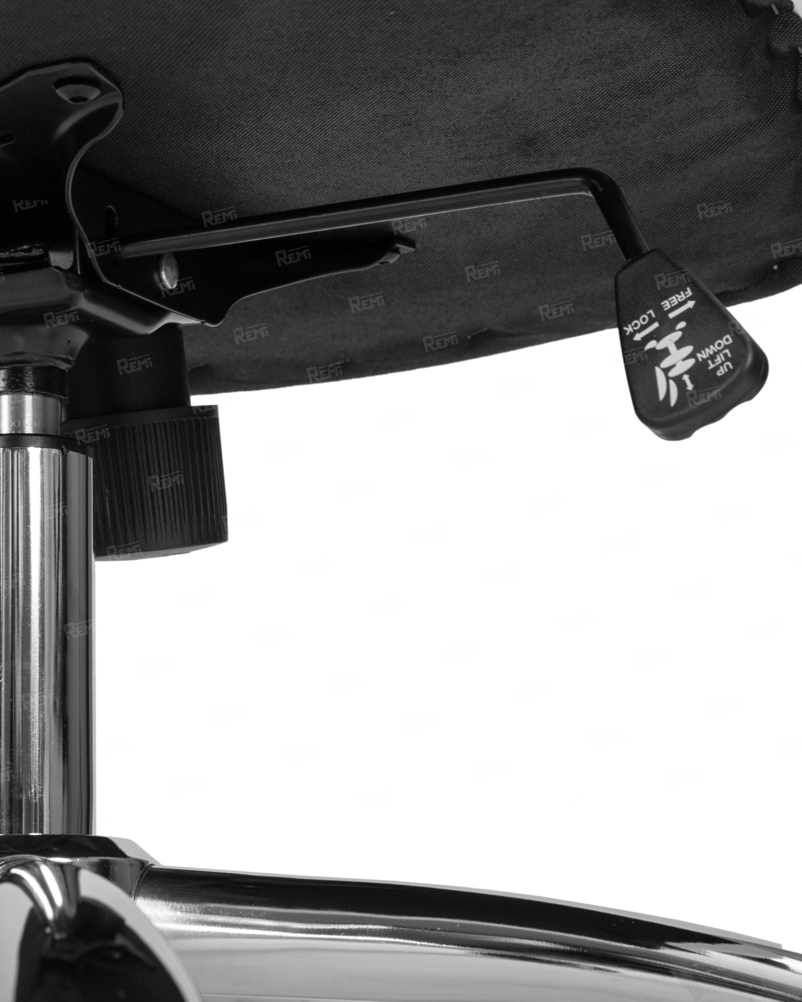 CHESTER, Кресло для руководителя, цвет сиденья белый, цвет основания хромированная сталь (арт. LMR-114B)