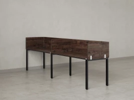 Бенч-система в 1 ряд, 2 рабочих места 5 ЛДСП экранов 3200x800x750 RM167-2-32x8 Дуб Апрельский шоколад/Черный